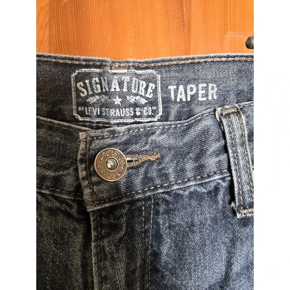 Levi Strauss Jeans Signature Series Taper 36x30 Lightly Distressed